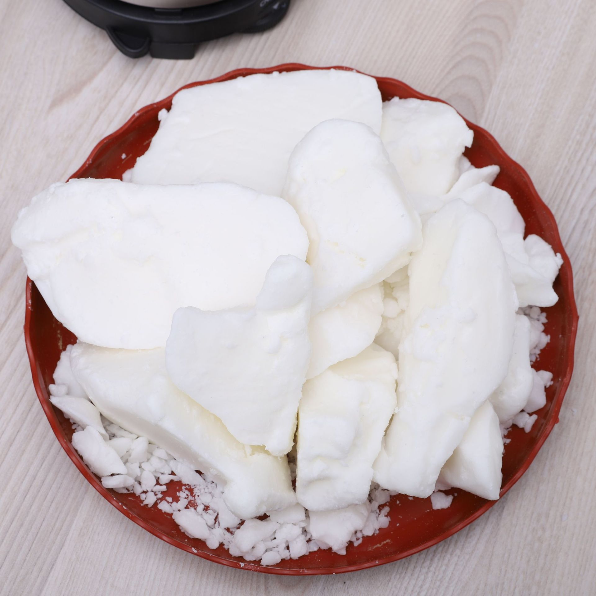 Nanjing FNAT Chemical Tam Keyfiyyət Uyğunluğu ilə Premium Kosmetik və Şam dərəcəli Hindistancevizi mumunu təqdim etdi